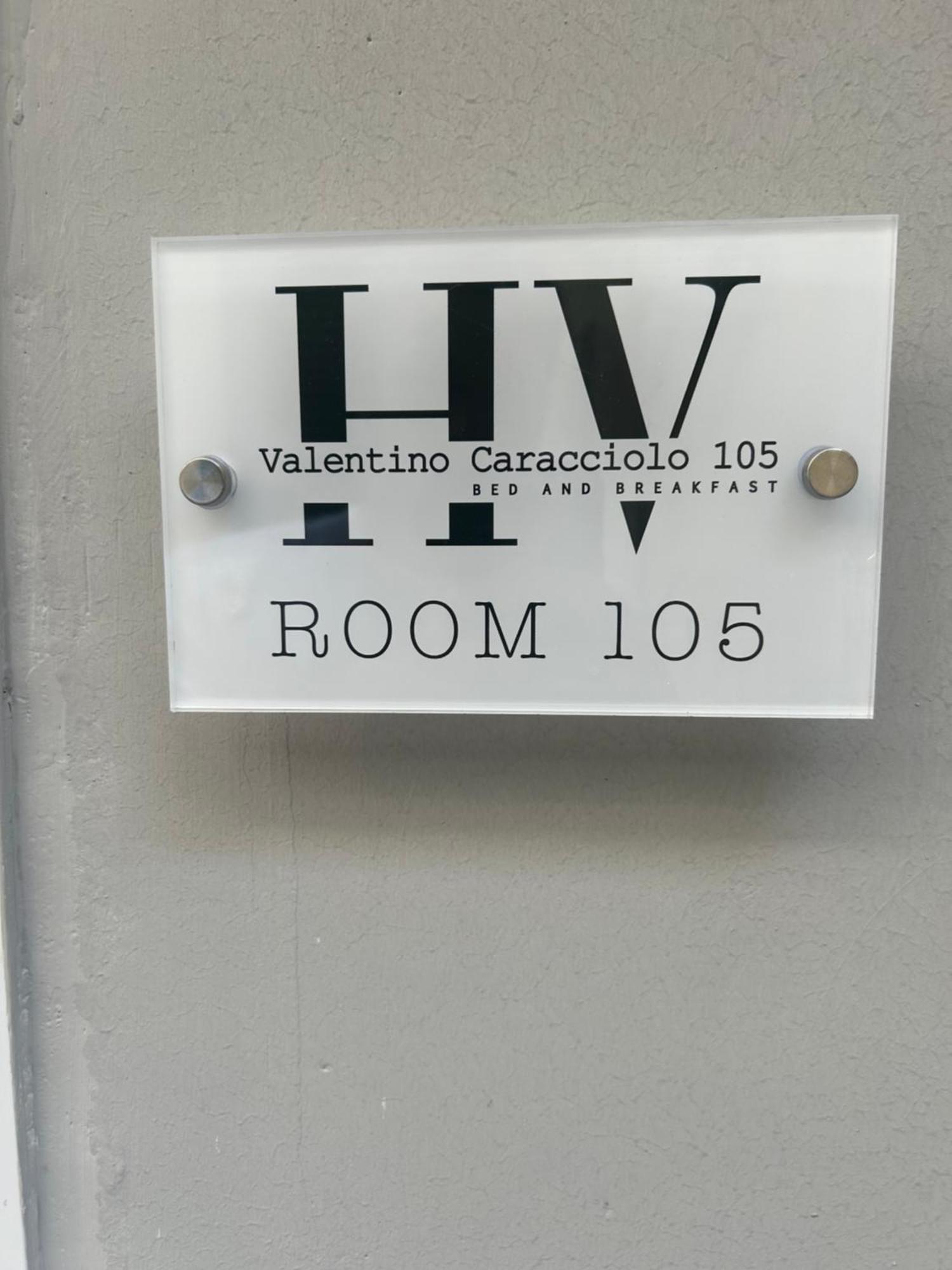 Valentino Caracciolo 105 Nápoles Exterior foto